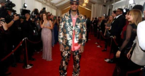 Read more about the article Snoop Dogg Height – Everything You Need to Know About