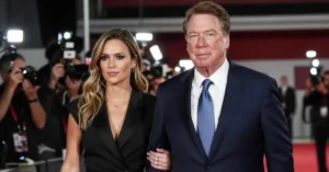 Read more about the article Bill Belichick Girlfriend: Inside the Legendary NFL Coach’s Love Life, Relationships, and Private World<div class="last-updated" style="font-size:14px; font-weight:bold; color:#444; background:#f5f5f5; padding:10px; border-radius:5px; margin-top:10px; margin-bottom:20px;">Last updated: March 6, 2026 at 2:34 pm by Willy</div>
